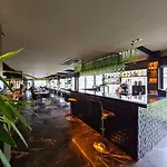 Air Boss Airport And Fair מלון 4*