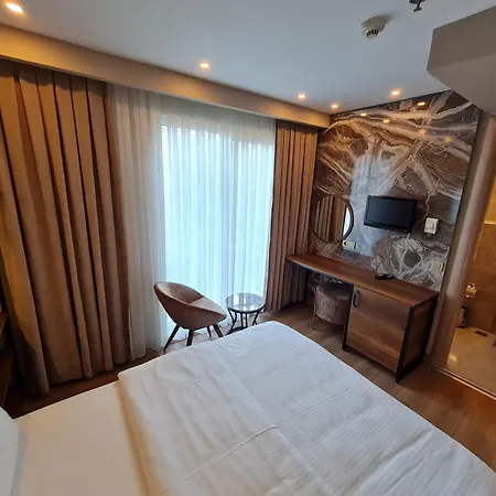 Air Boss Airport And Fair فندق