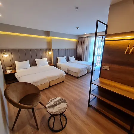 فندق Air Boss Airport And Fair 4*